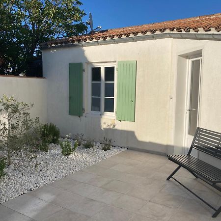 Вилла Locations Ile De Re Сент-Мари-де-Ре Экстерьер фото